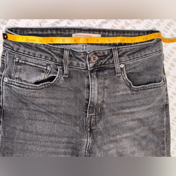 Levi’s 721 Ripped Knees High Rise Skinny - Distressed Washed Black - Size 27 - Picture 6 of 10